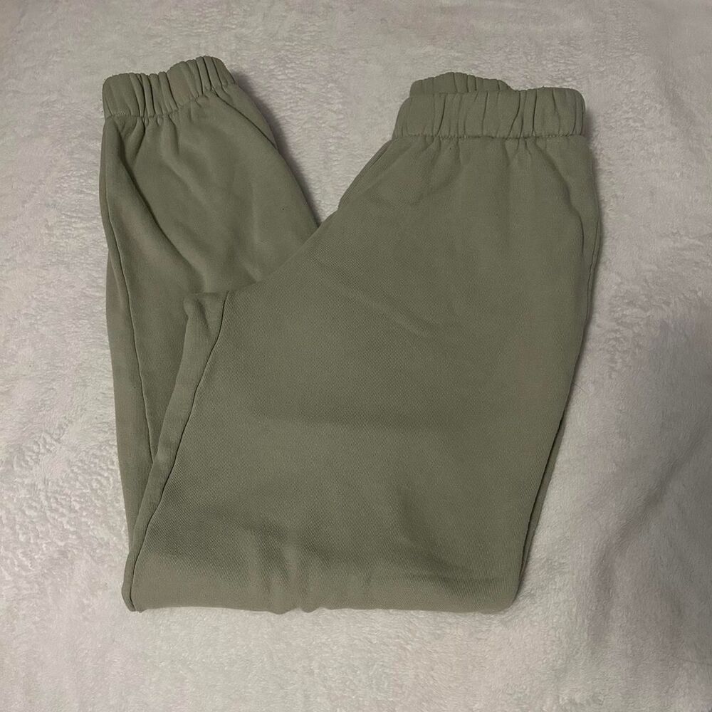 brandy melville john galt sweatpants